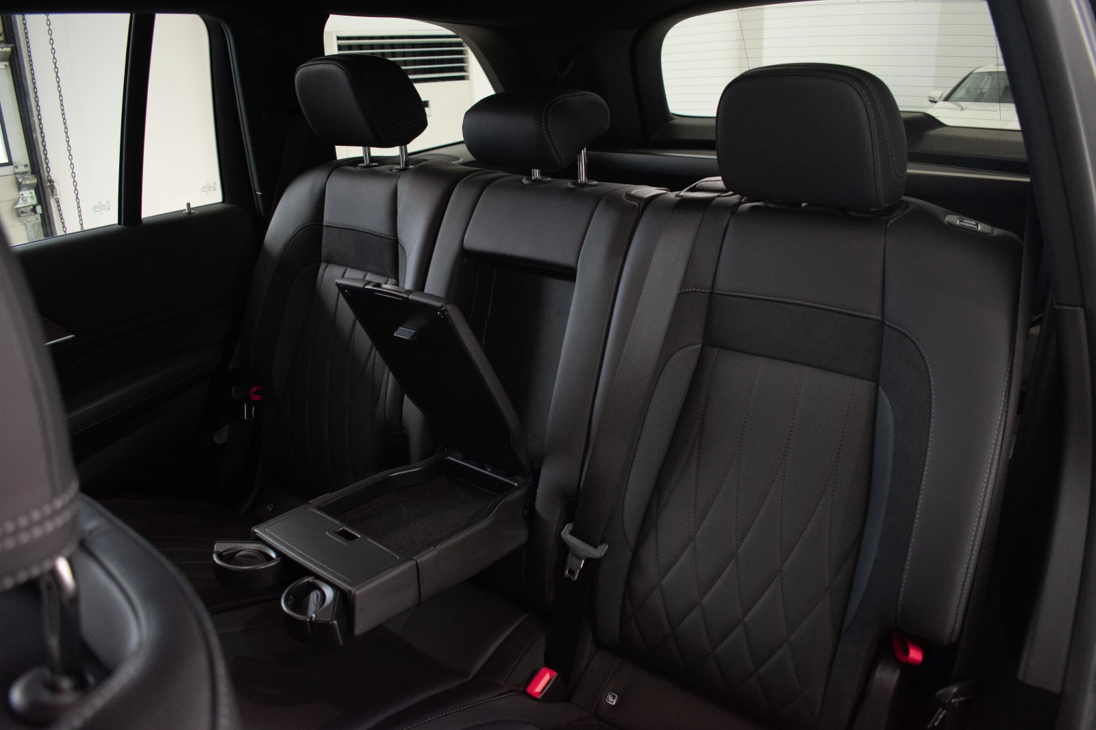 Mercedes-Benz GLS 63 AMG 4-MATIC+ 7  | Mobile.bg   15