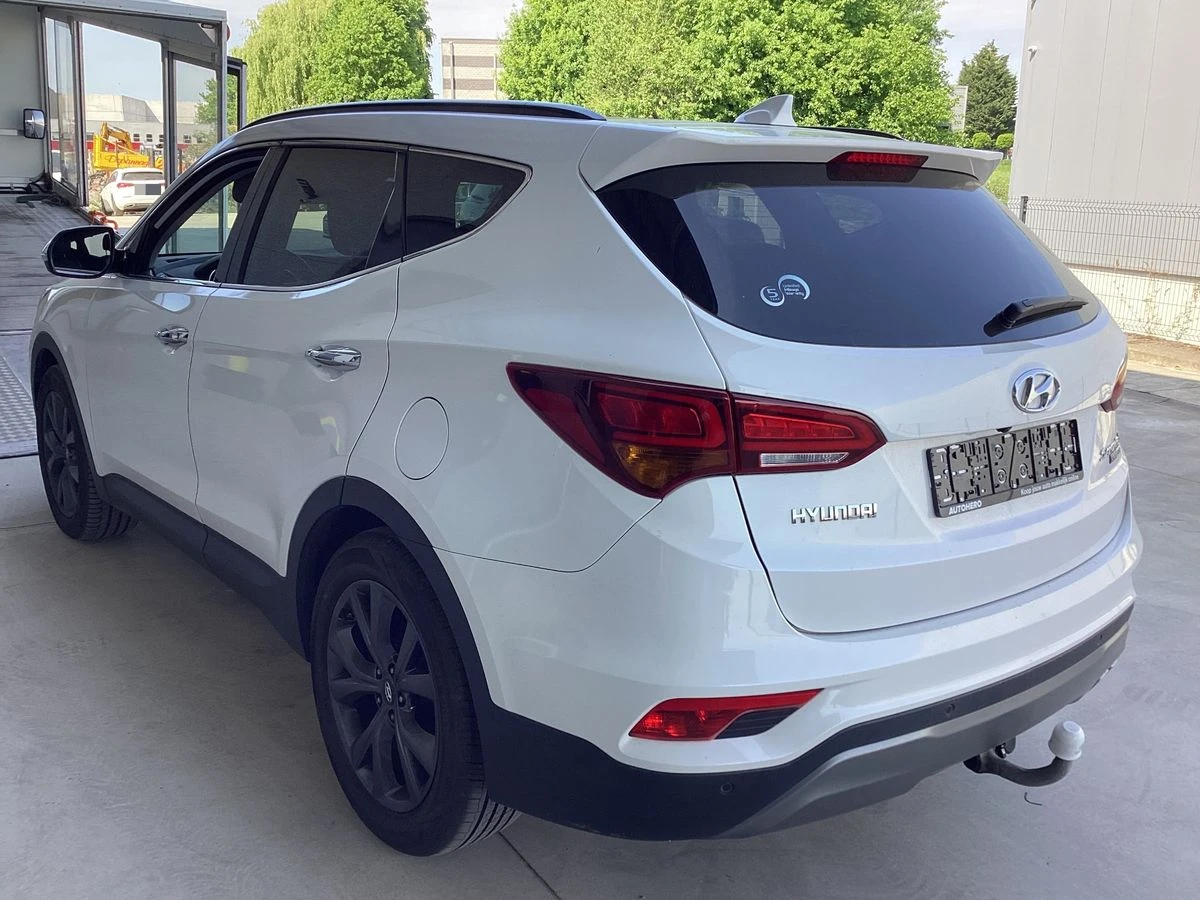 Hyundai Santa fe 4WD* ПАНОРАМА* LANE ASSI* Мъртва Т.* Подгрев*  - изображение 4