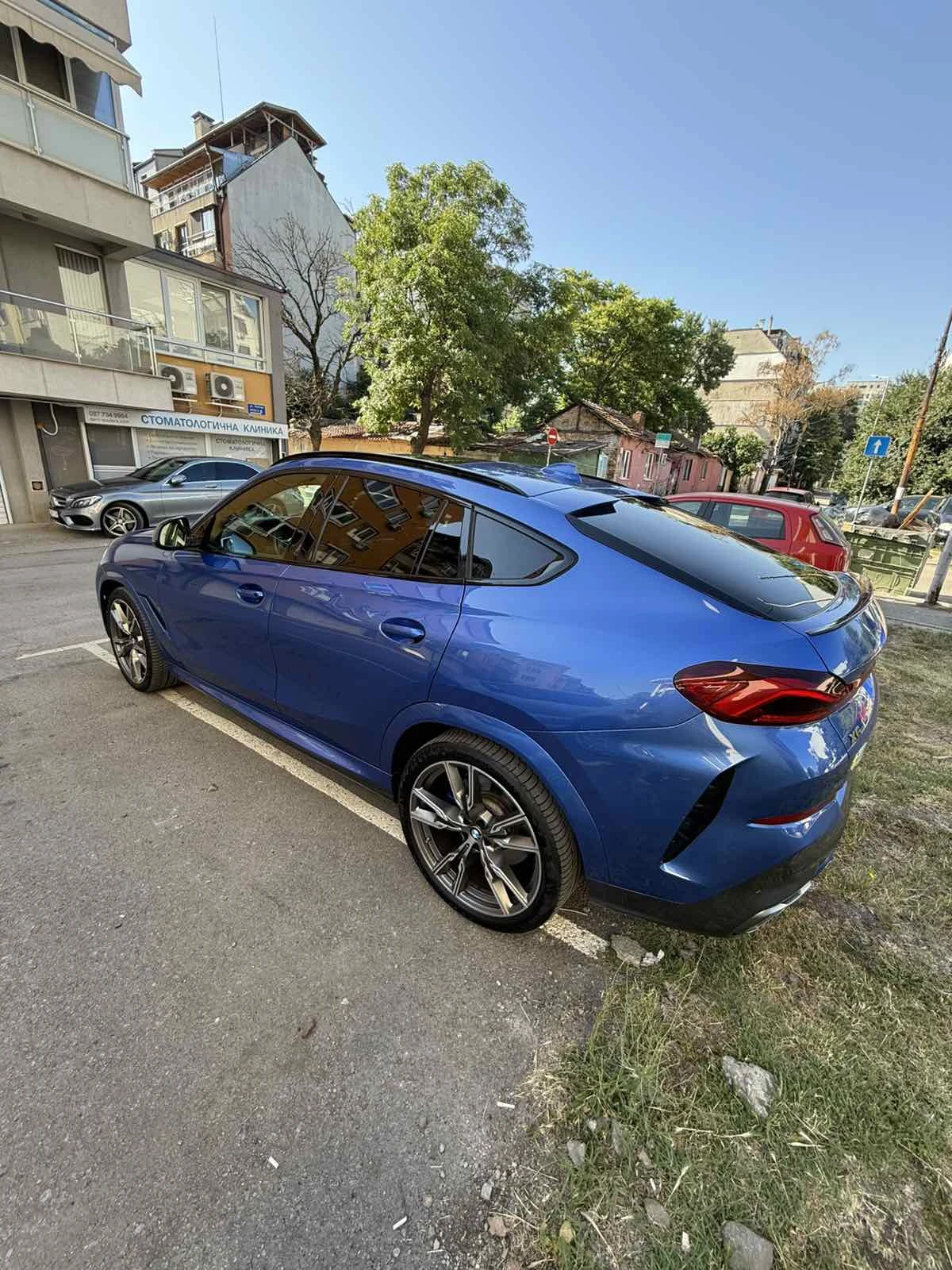 BMW X6 M50I - изображение 4