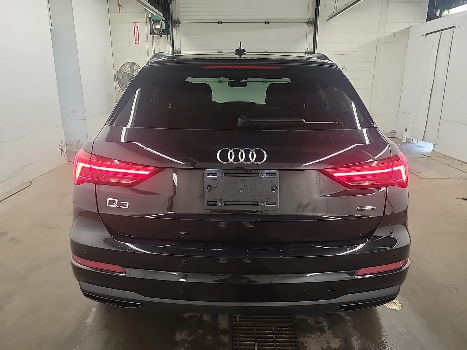 Audi Q3 KOMFORT * CARFAX * АвтоКредит * Цена до България*  - изображение 5