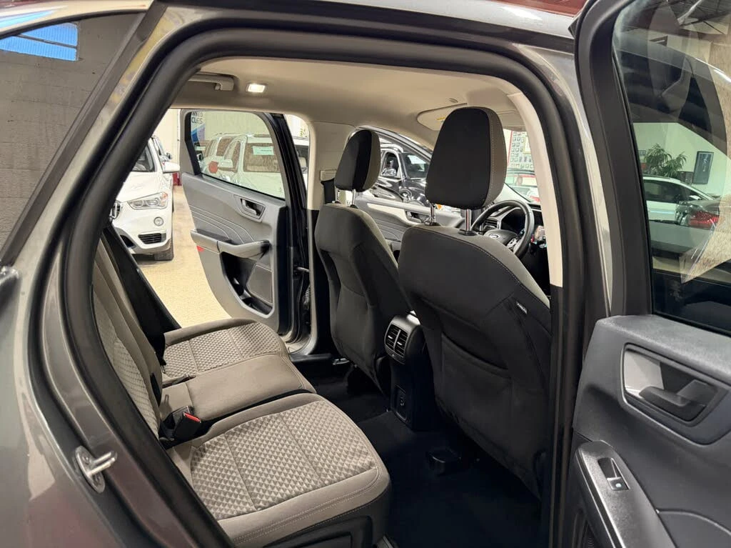 Ford Escape *  *    *   *  | Mobile.bg   16