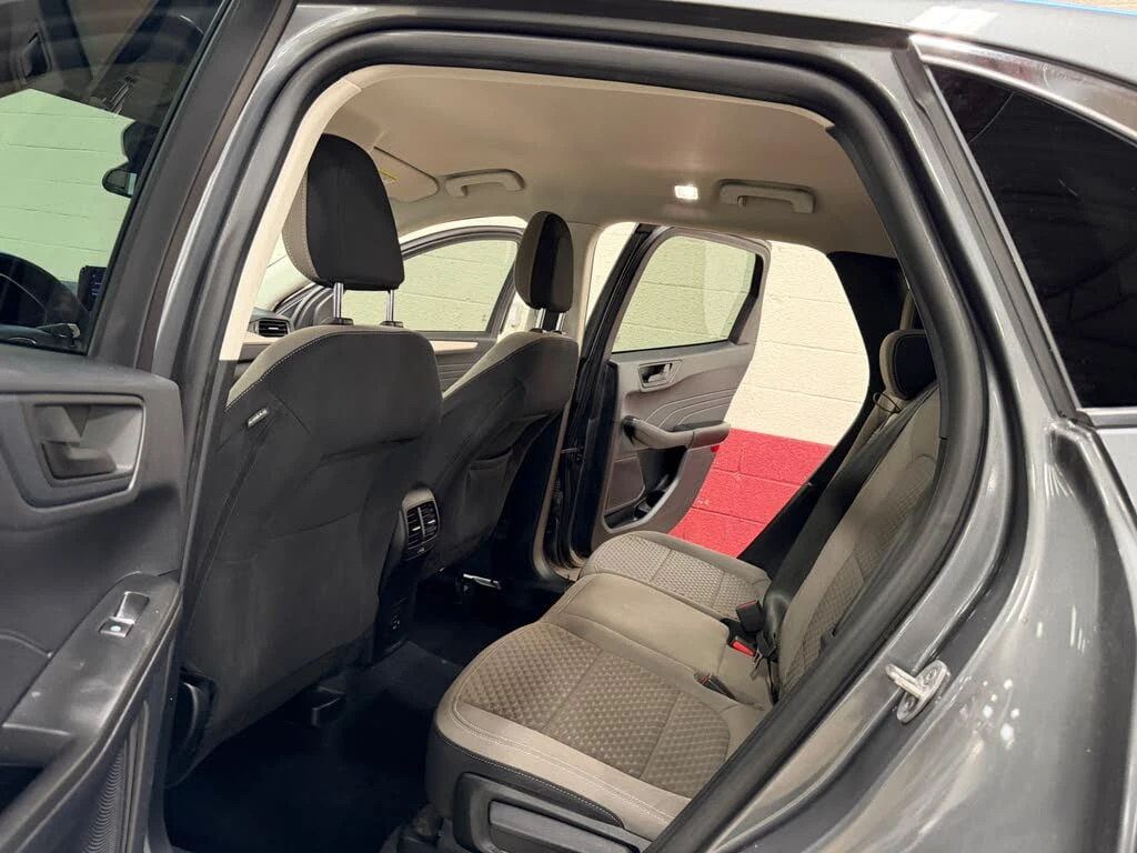 Ford Escape *  *    *   *  | Mobile.bg   15