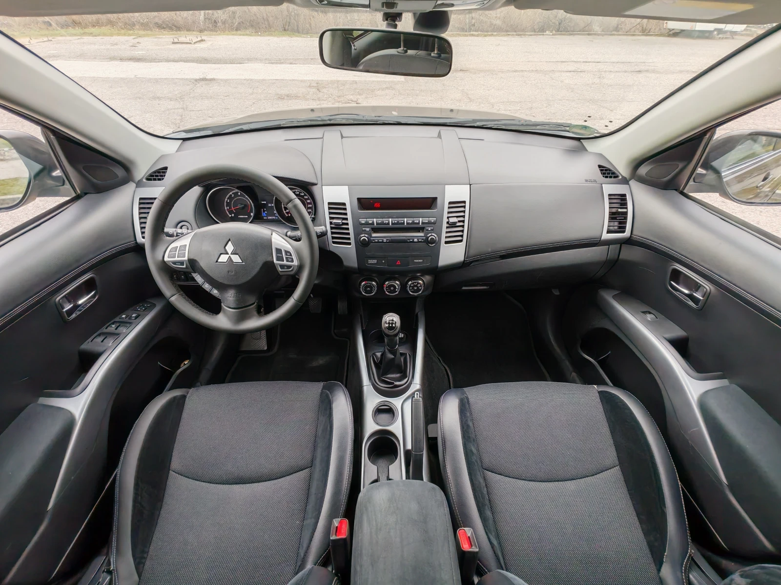 Mitsubishi Outlander 2.0i ��� | Mobile.bg � ����������� 11