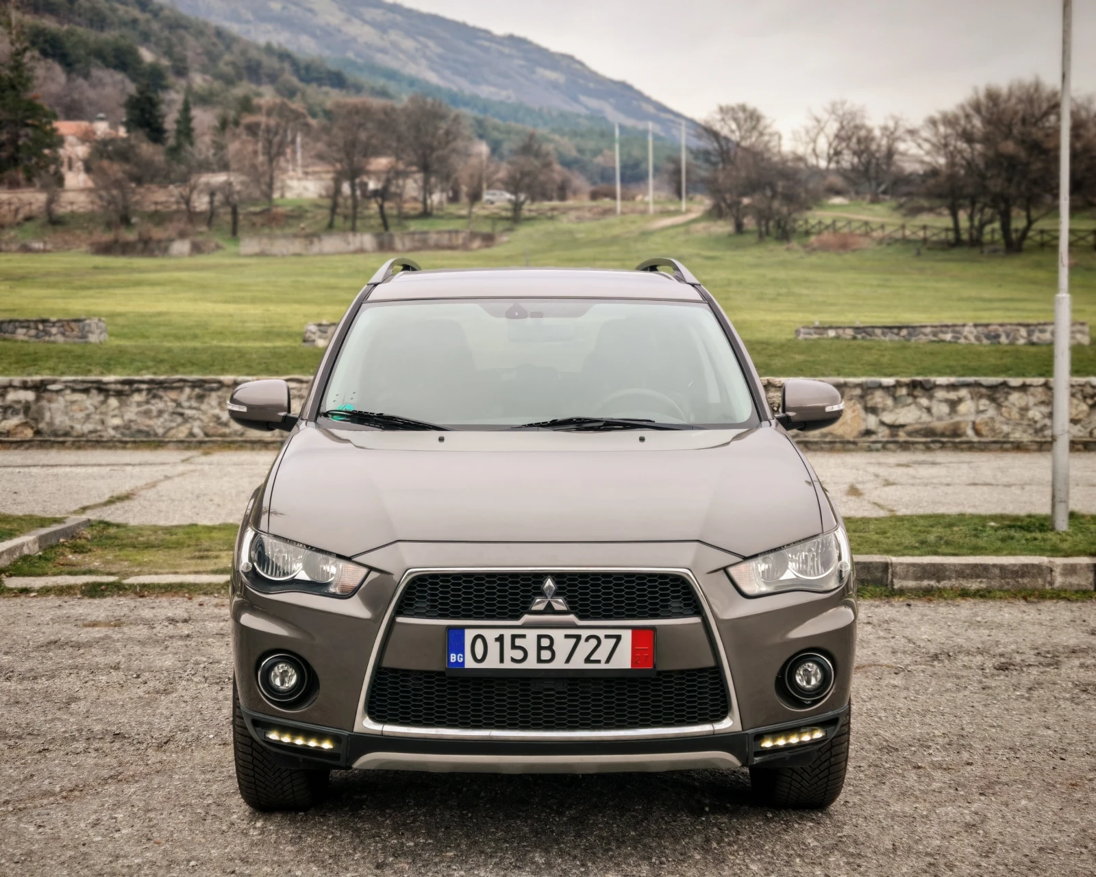 Mitsubishi Outlander 2.0i ГАЗ - изображение 2