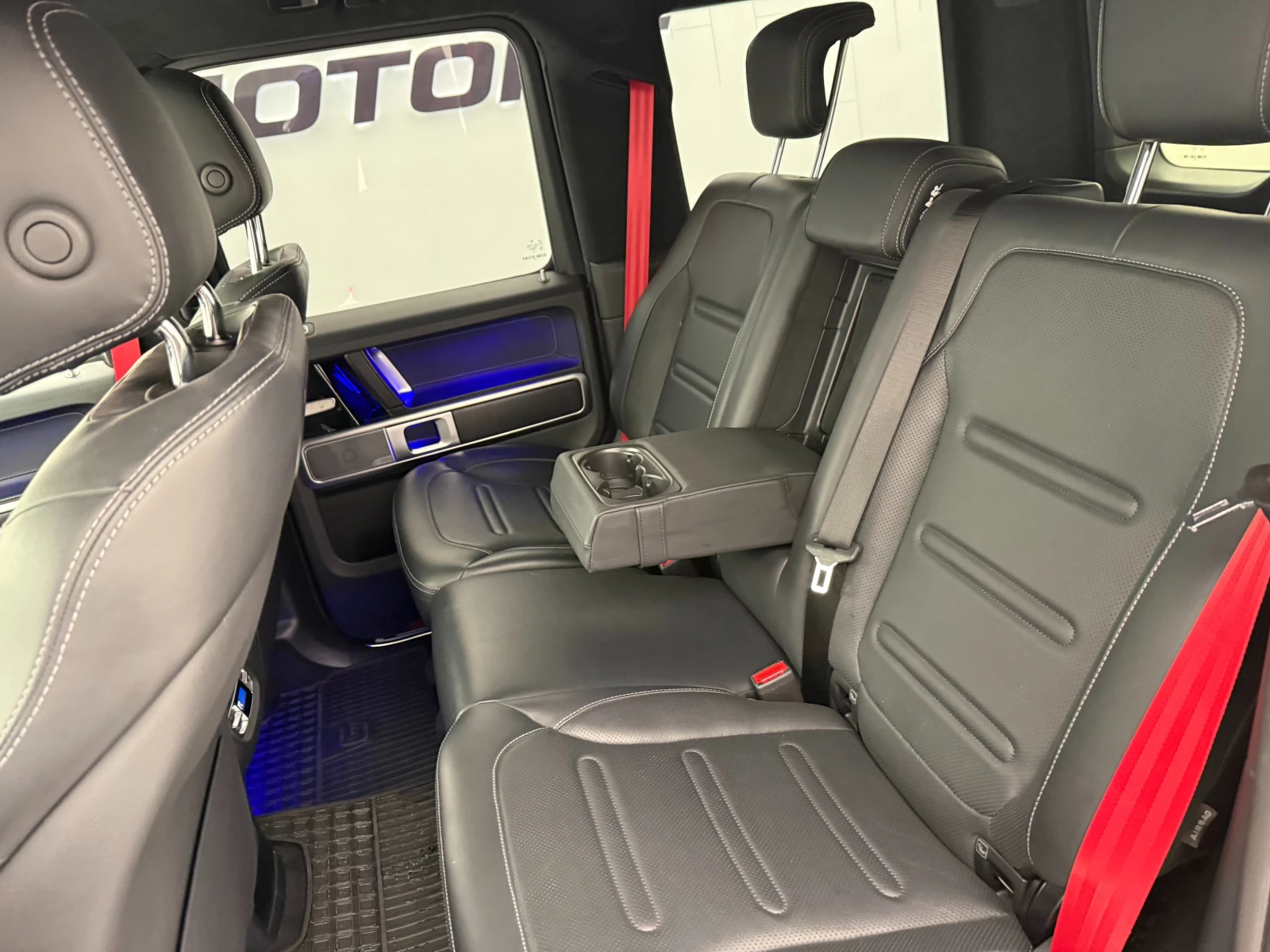 Mercedes-Benz G 400 4-MATIC/BURM, снимка 12 - Автомобили и джипове - 54188878