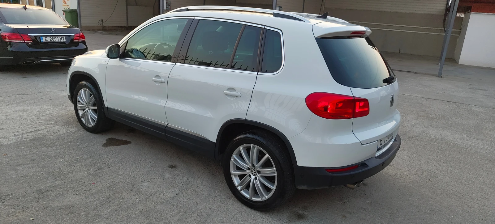 VW Tiguan 2.0TDI 177hp Cup 4Motion, снимка 4 - Автомобили и джипове - 54263628