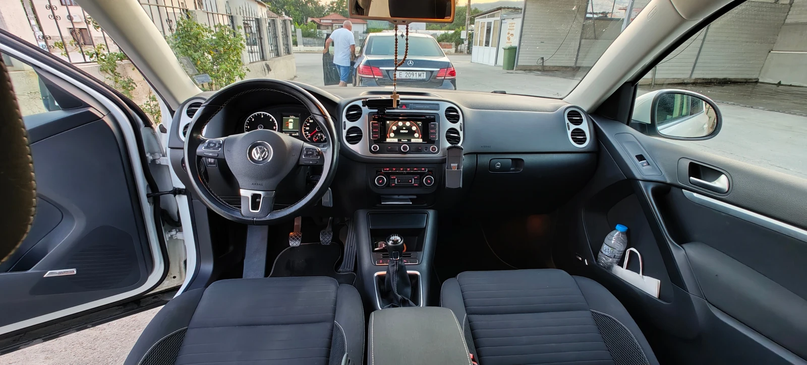 VW Tiguan 2.0TDI 177hp Cup 4Motion, снимка 9 - Автомобили и джипове - 54263628