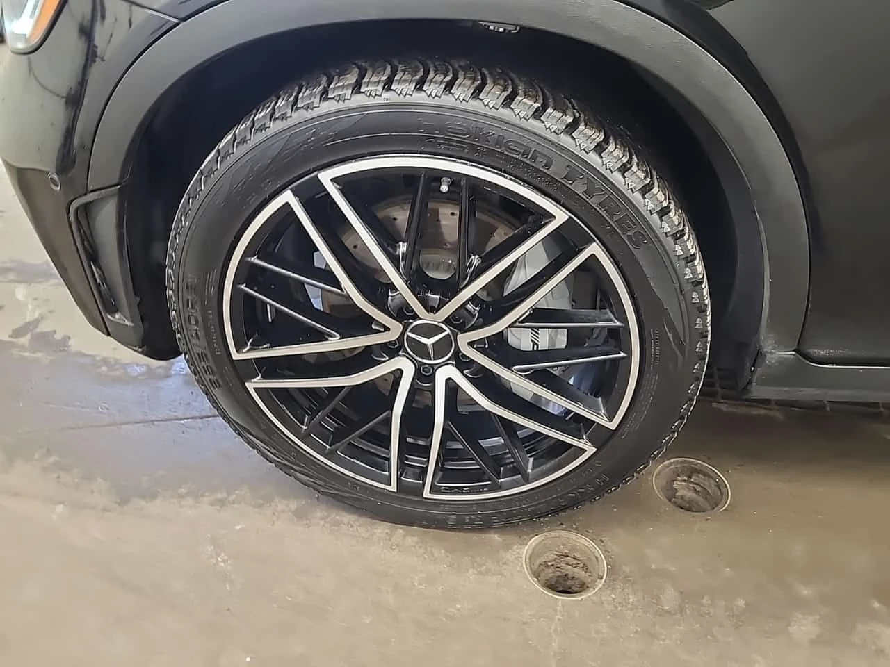 Mercedes-Benz GLC 43 AMG ПОДГРЕВИ * ПАНО * KEYLESS * CARFAX, снимка 6 - Автомобили и джипове - 54497139