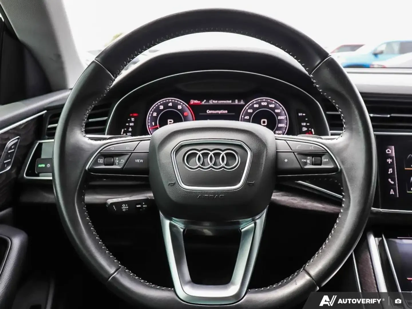 Audi Q8 Progressiv SUNROOF NAVIGATION BLIND SPOT, снимка 13 - Автомобили и джипове - 56221060