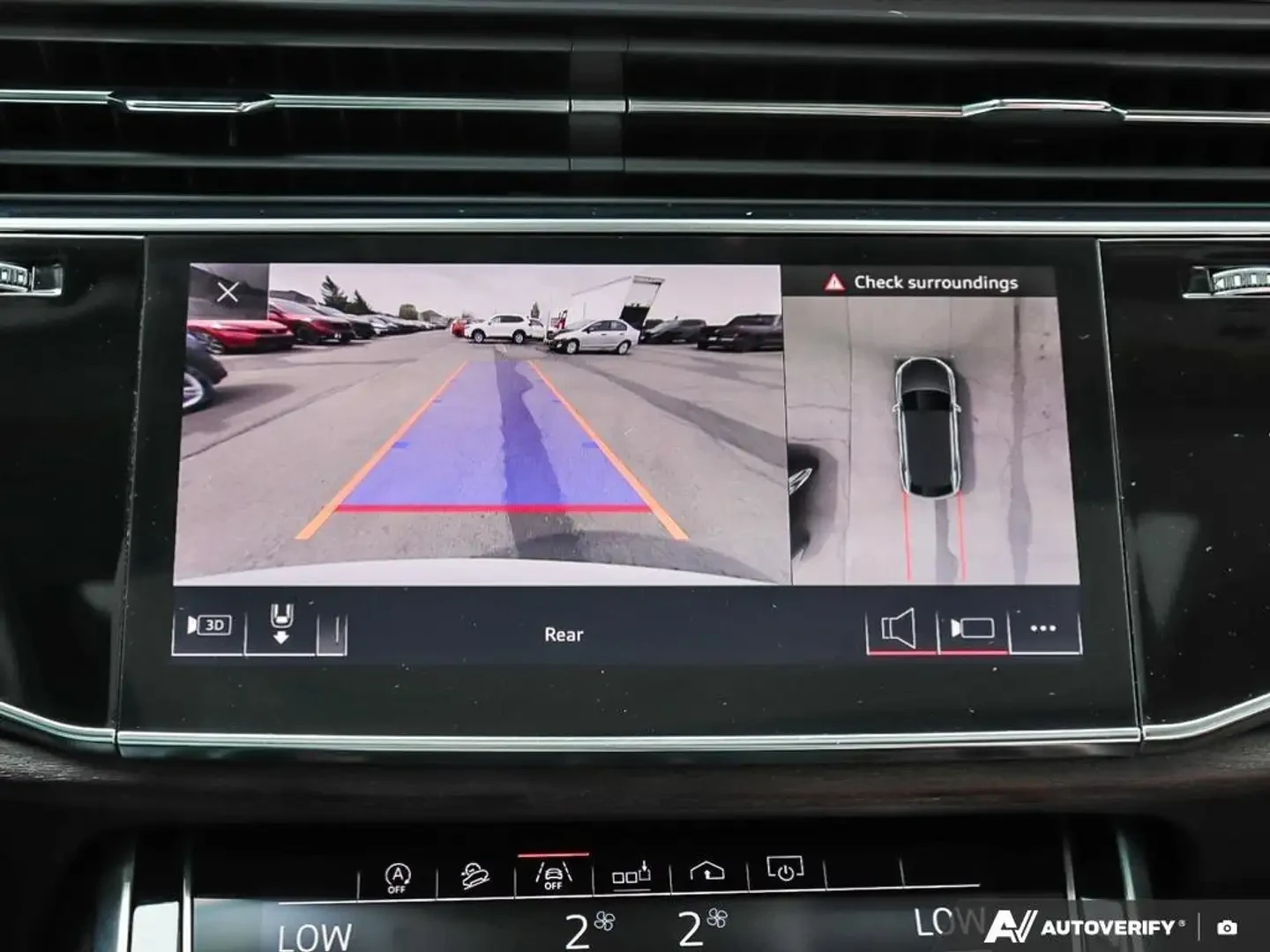 Audi Q8 Progressiv SUNROOF NAVIGATION BLIND SPOT, снимка 17 - Автомобили и джипове - 56221060