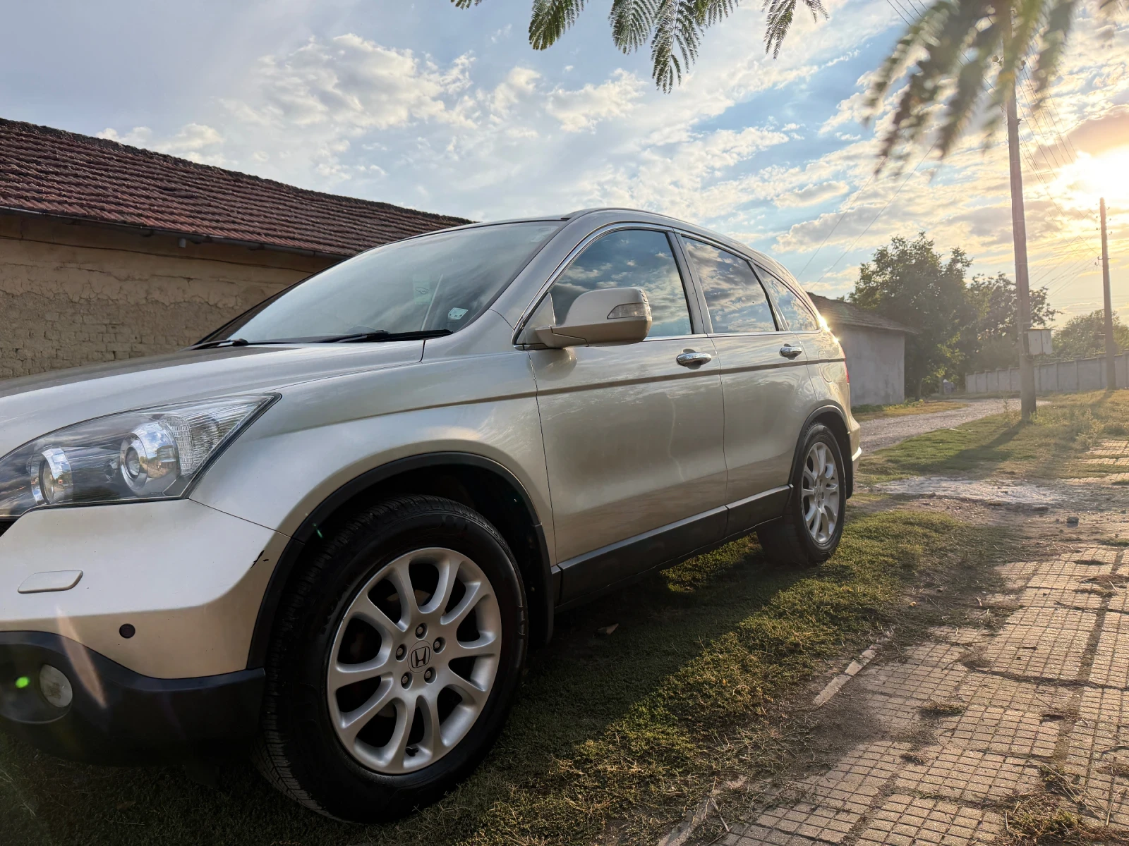Honda Cr-v executive, снимка 4 - Автомобили и джипове - 56259626