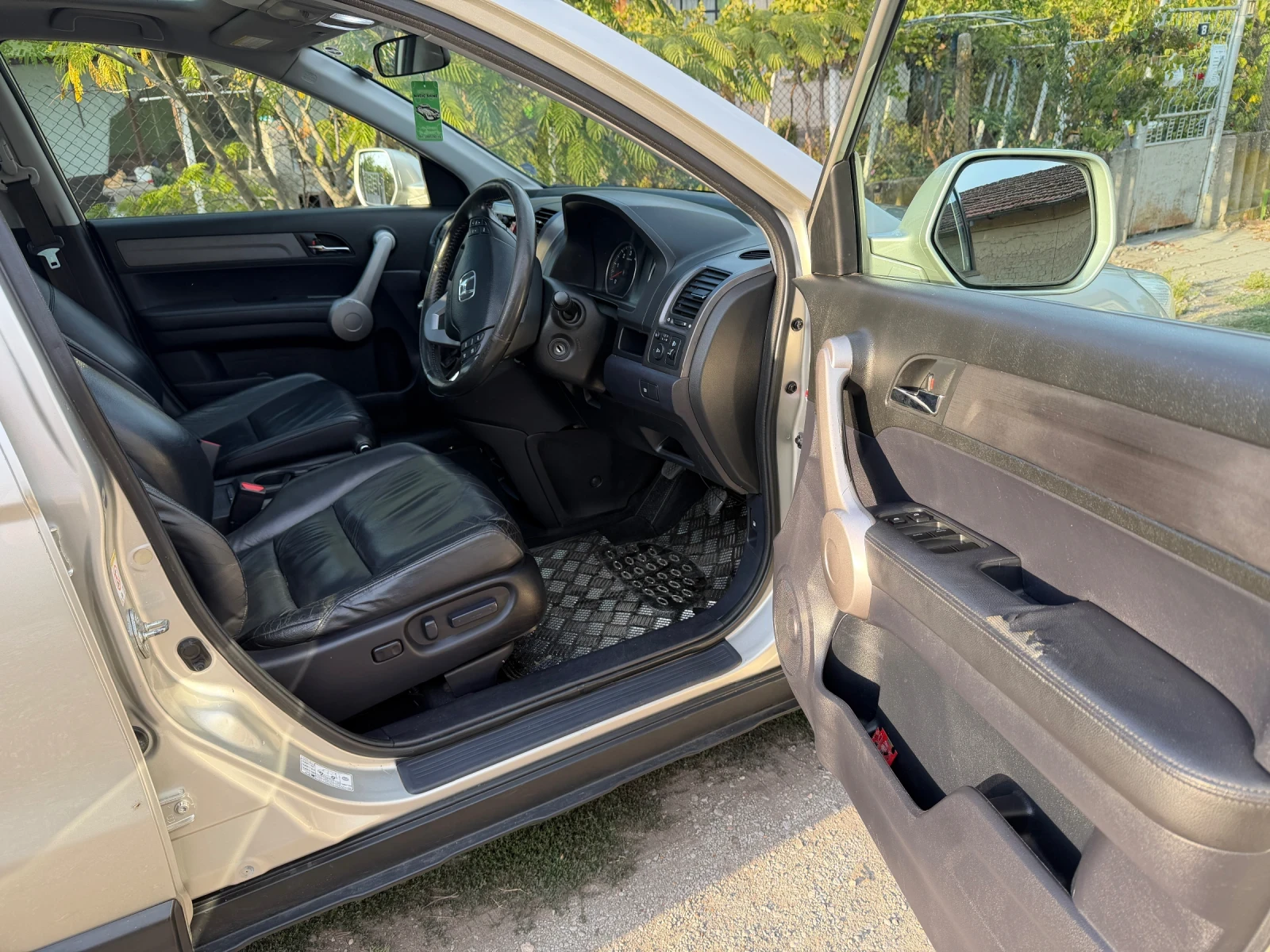 Honda Cr-v executive, снимка 11 - Автомобили и джипове - 56259626