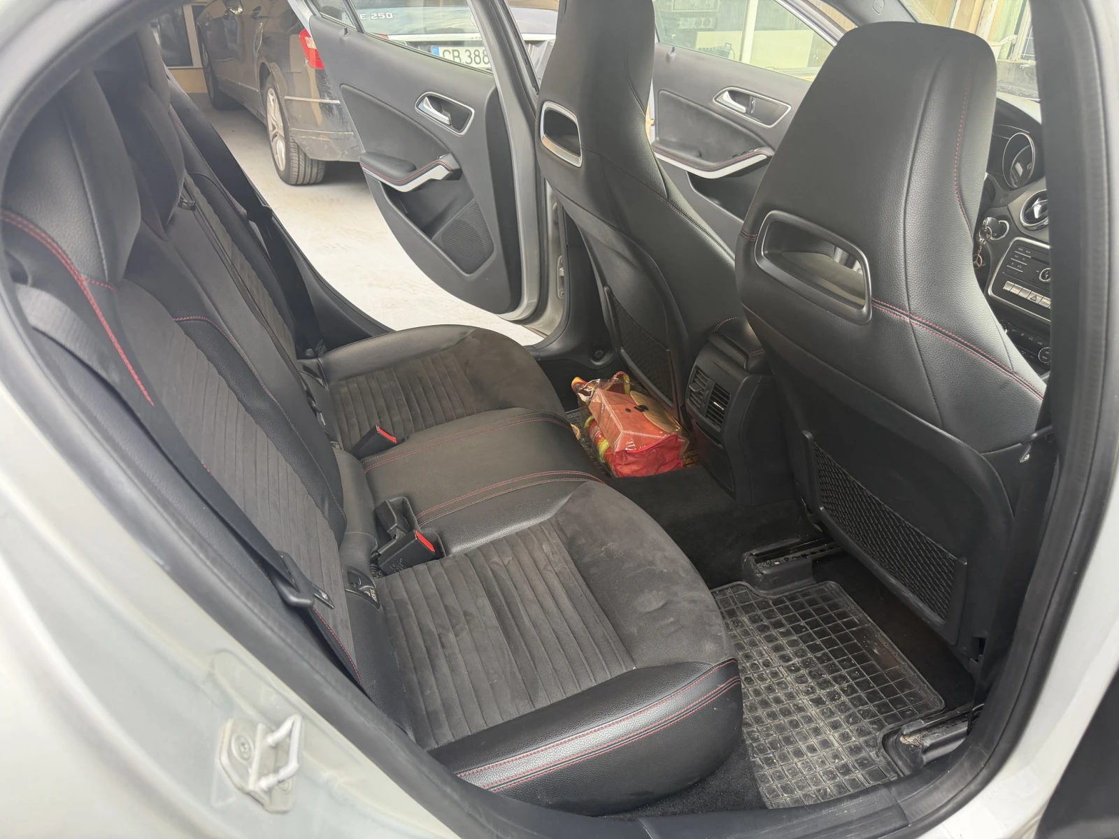 Mercedes-Benz GLA 200 200d 4MATIC 7G-DCT �������� | Mobile.bg � ����������� 11