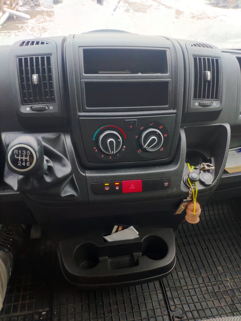 Citroen Jumper 2.2 BlueHDI MAXI, снимка 10 - Бусове и автобуси - 53328012