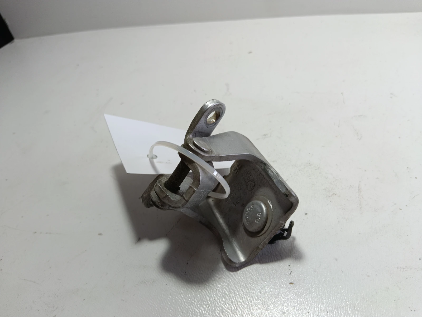 панти заден капак 5K6827301A VW Golf