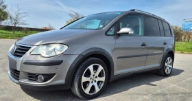 VW Touran 2.0 tdi Cross, снимка 2
