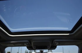 Subaru Forester 2.5 * ПАНОРАМА * BLIND SPOT * CARFAX * , снимка 9