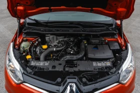 Renault Captur 113000 км. БЕНЗИН АВТОМАТИК ШВЕЙЦАРИЯ Нова кола. - 8390 € / 16409.41 лв. - 46479680 17