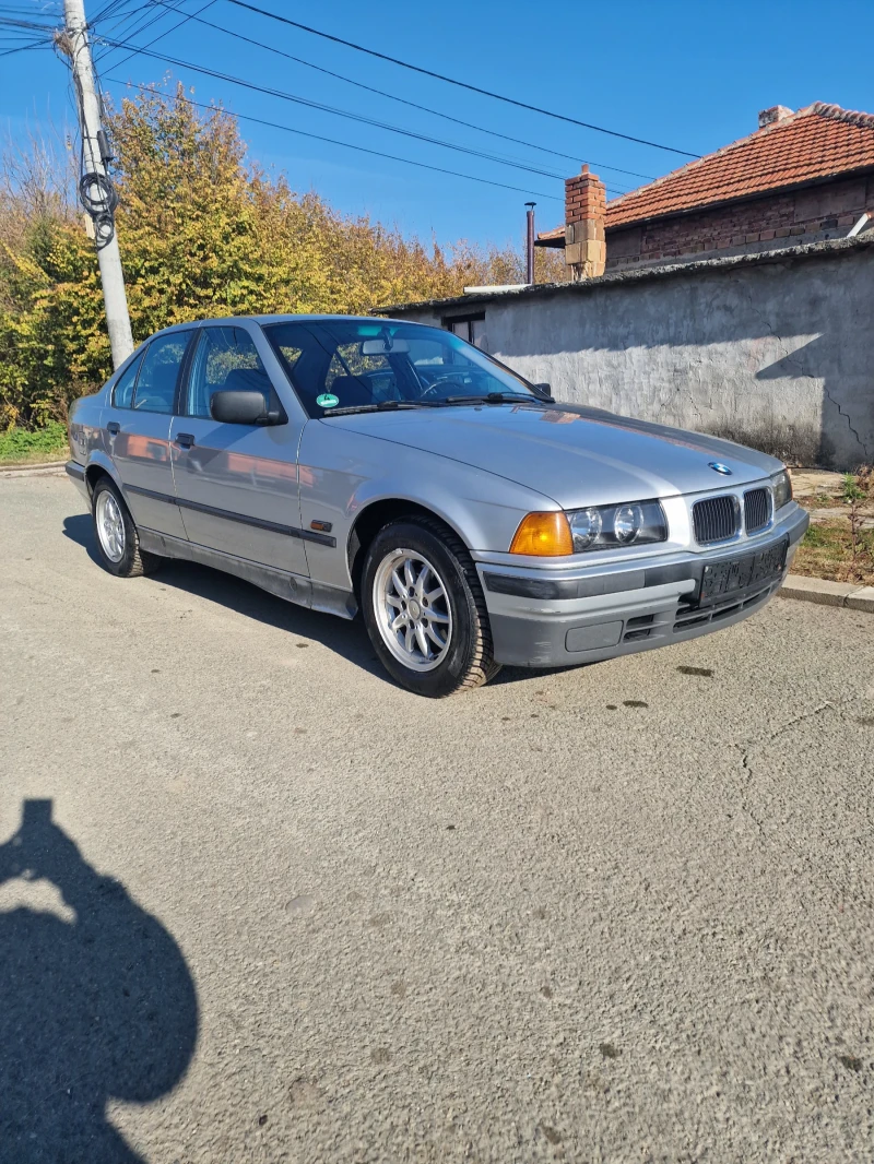 BMW 318, снимка 3 - Автомобили и джипове - 48310569