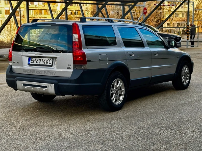 Volvo Xc70 2.4 D5, снимка 5 - Автомобили и джипове - 48631819