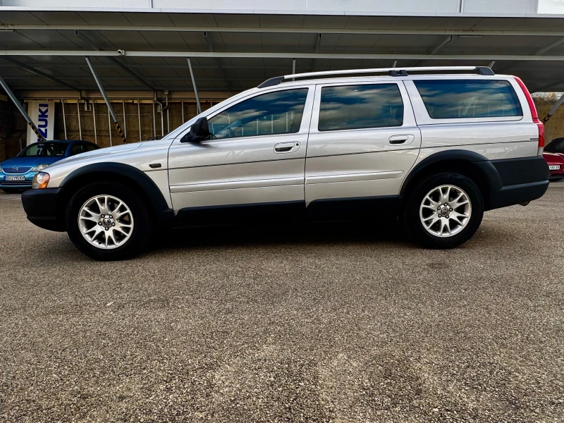 Volvo Xc70 2.4 D5, снимка 3 - Автомобили и джипове - 48631819