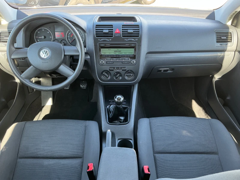 VW Golf 1.9 TDI, снимка 12 - Автомобили и джипове - 49422224