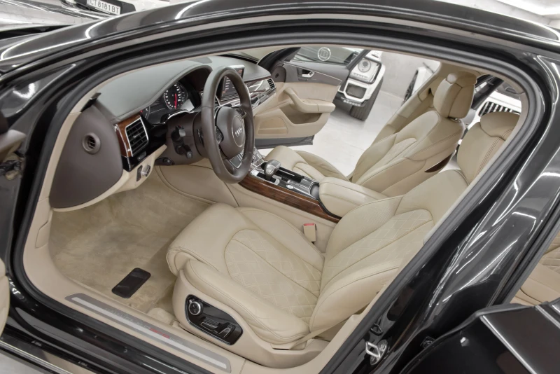 Audi A8 4.2TDI V8 , снимка 12 - Автомобили и джипове - 51583936