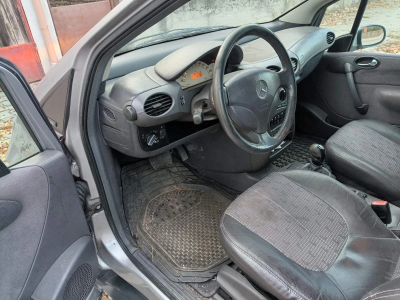 Mercedes-Benz A 190, снимка 4 - Автомобили и джипове - 52351112
