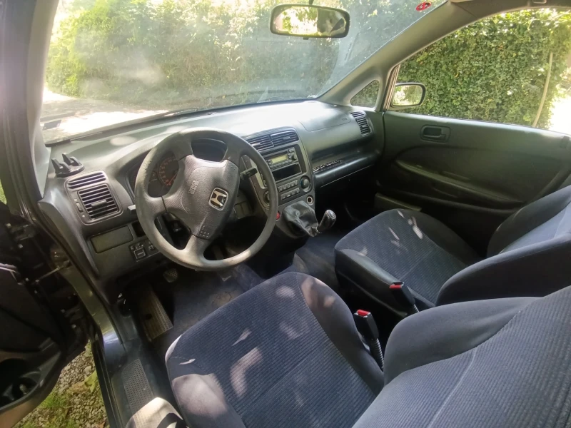 Honda Stream С повреда в мотора, снимка 4 - Автомобили и джипове - 52543024