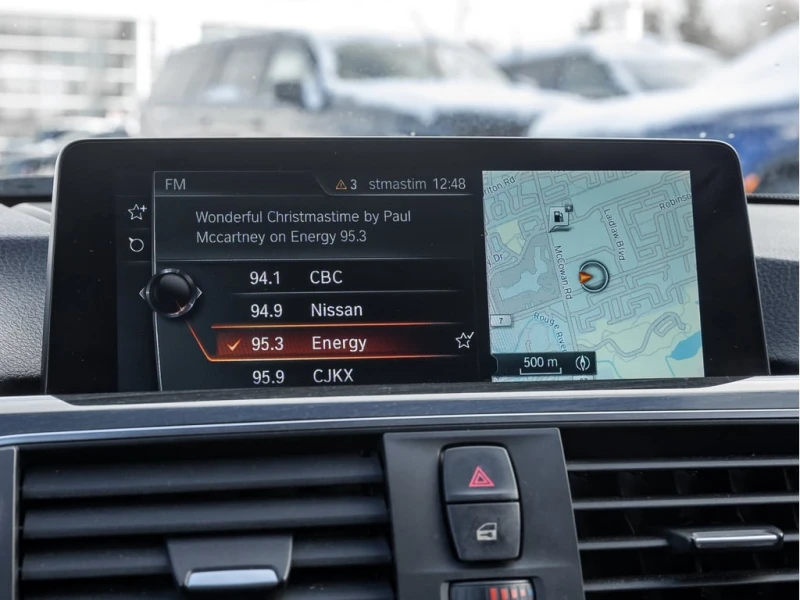 BMW 330 * 330i xDrive * CARFAX * ЦЕНА ДО БГ, снимка 12 - Автомобили и джипове - 52999653