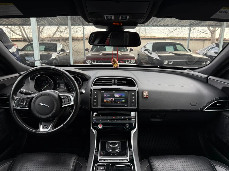 Jaguar XE R-SPORT, снимка 12 - Автомобили и джипове - 53048480