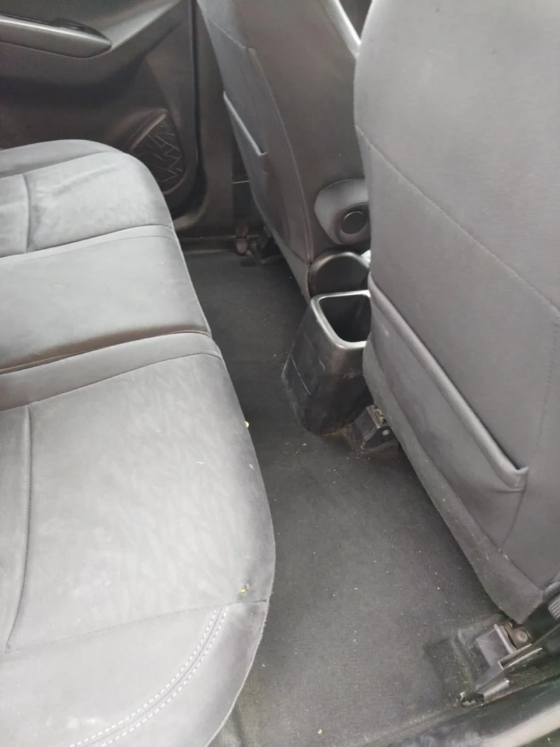 Hyundai Ix20 1.4 дизел, снимка 7 - Автомобили и джипове - 53425218