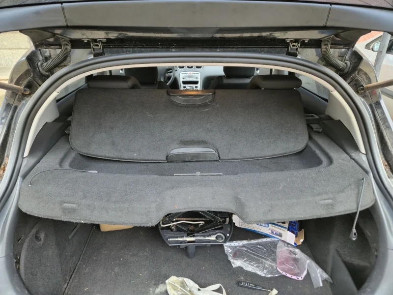 Peugeot 308 1.6 Турбо 150кс бмв мотор, снимка 12 - Автомобили и джипове - 53472919