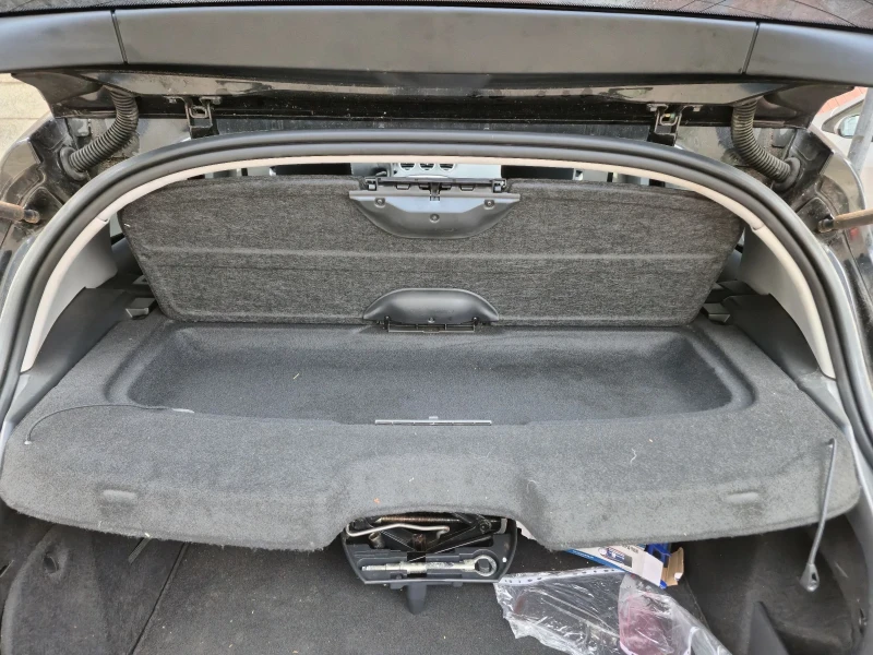 Peugeot 308 1.6 Турбо 150кс бмв мотор, снимка 11 - Автомобили и джипове - 53472919