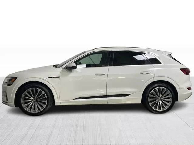 Audi E-Tron, снимка 2 - Автомобили и джипове - 54113138