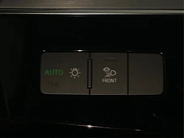 Audi E-Tron, снимка 10 - Автомобили и джипове - 54113138