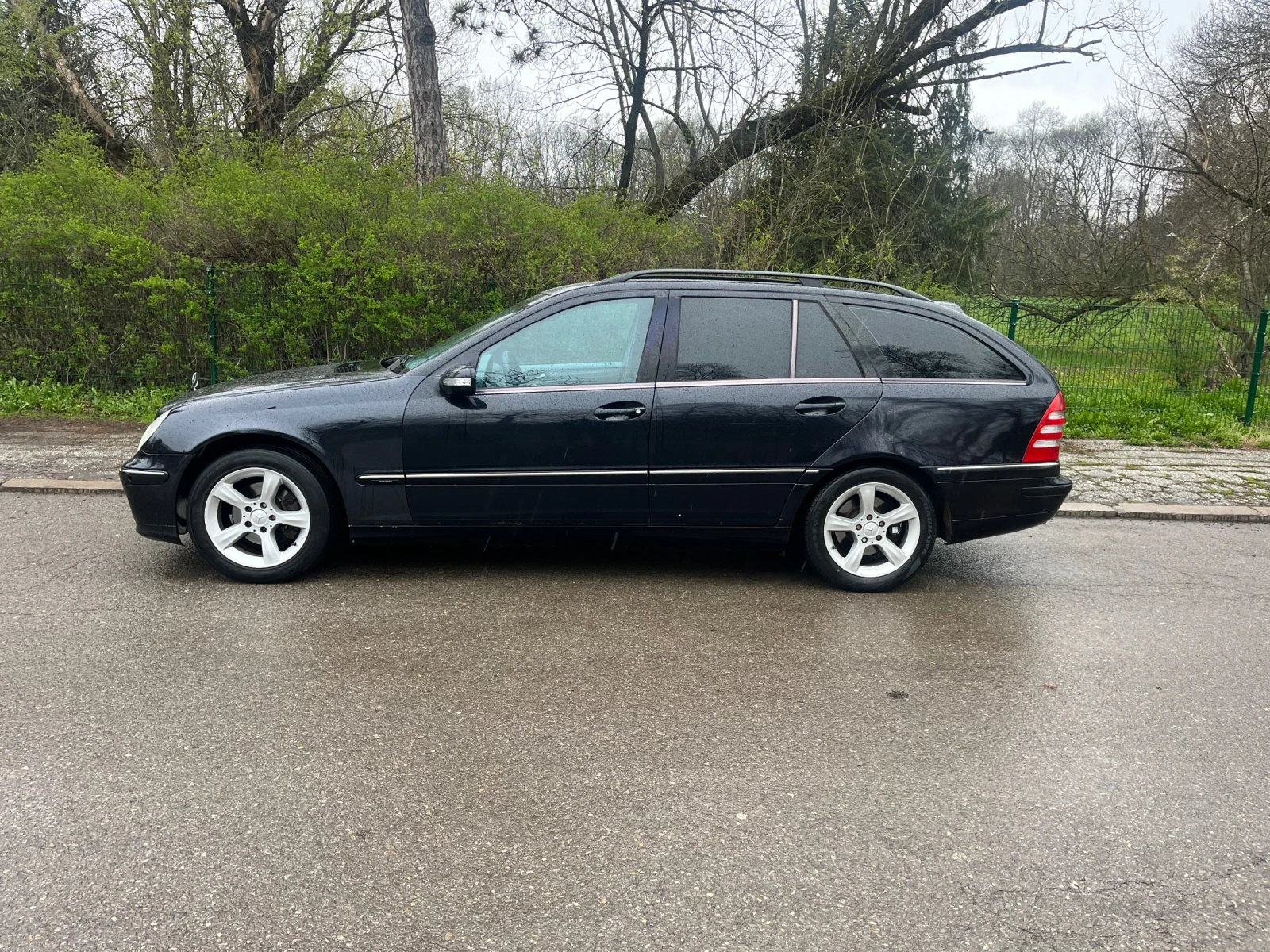 Mercedes-Benz C 220  - изображение 4