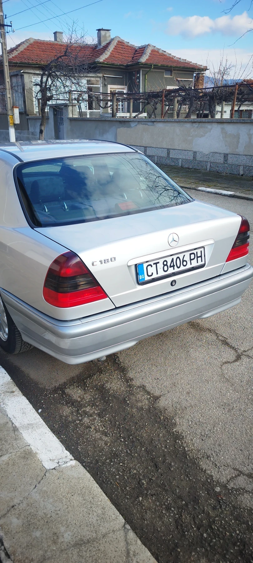 Mercedes-Benz C 180  - изображение 3
