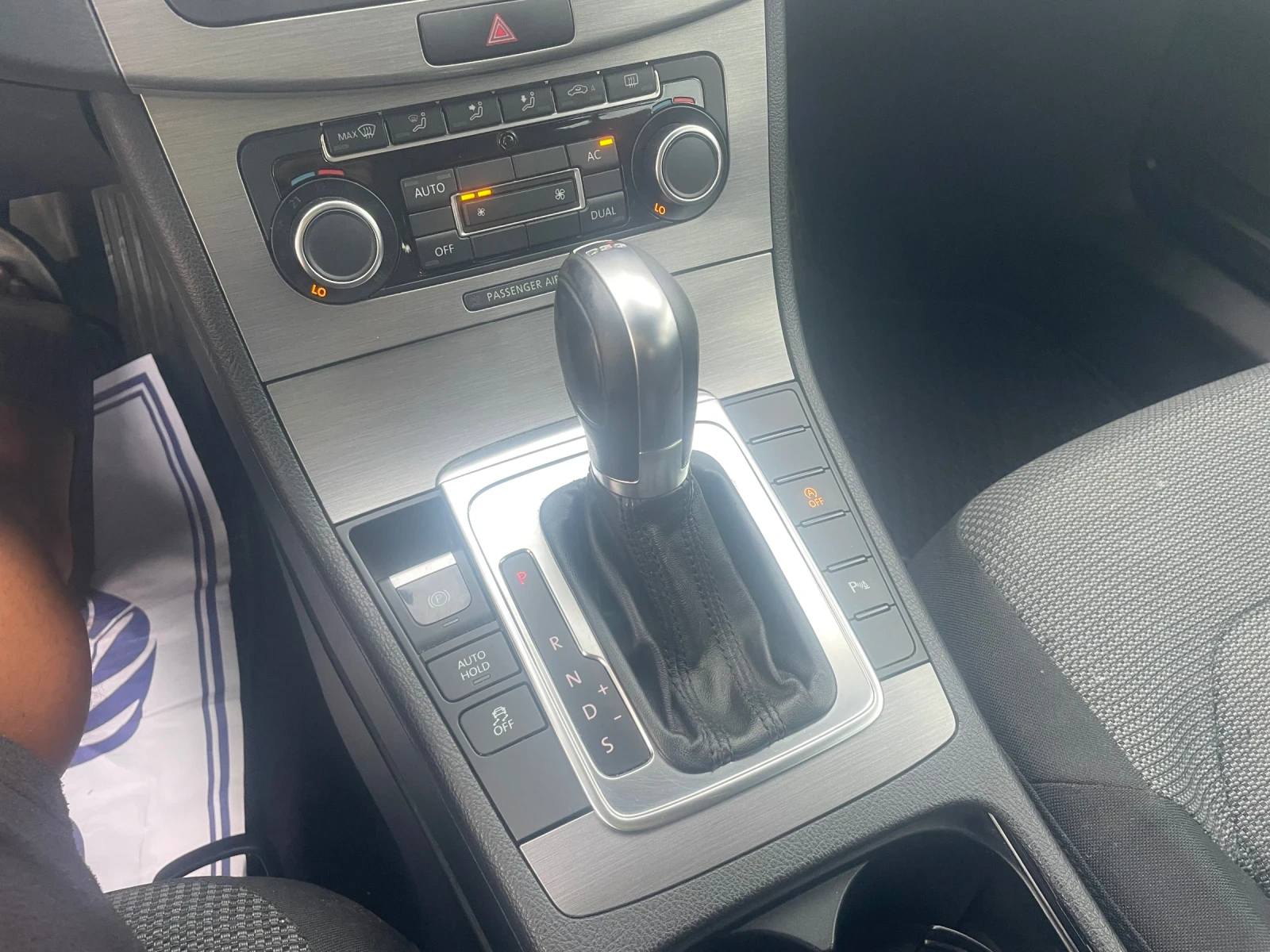 VW Passat 2.0TDI HIGHLINE DSG EURO5 140КС - изображение 10