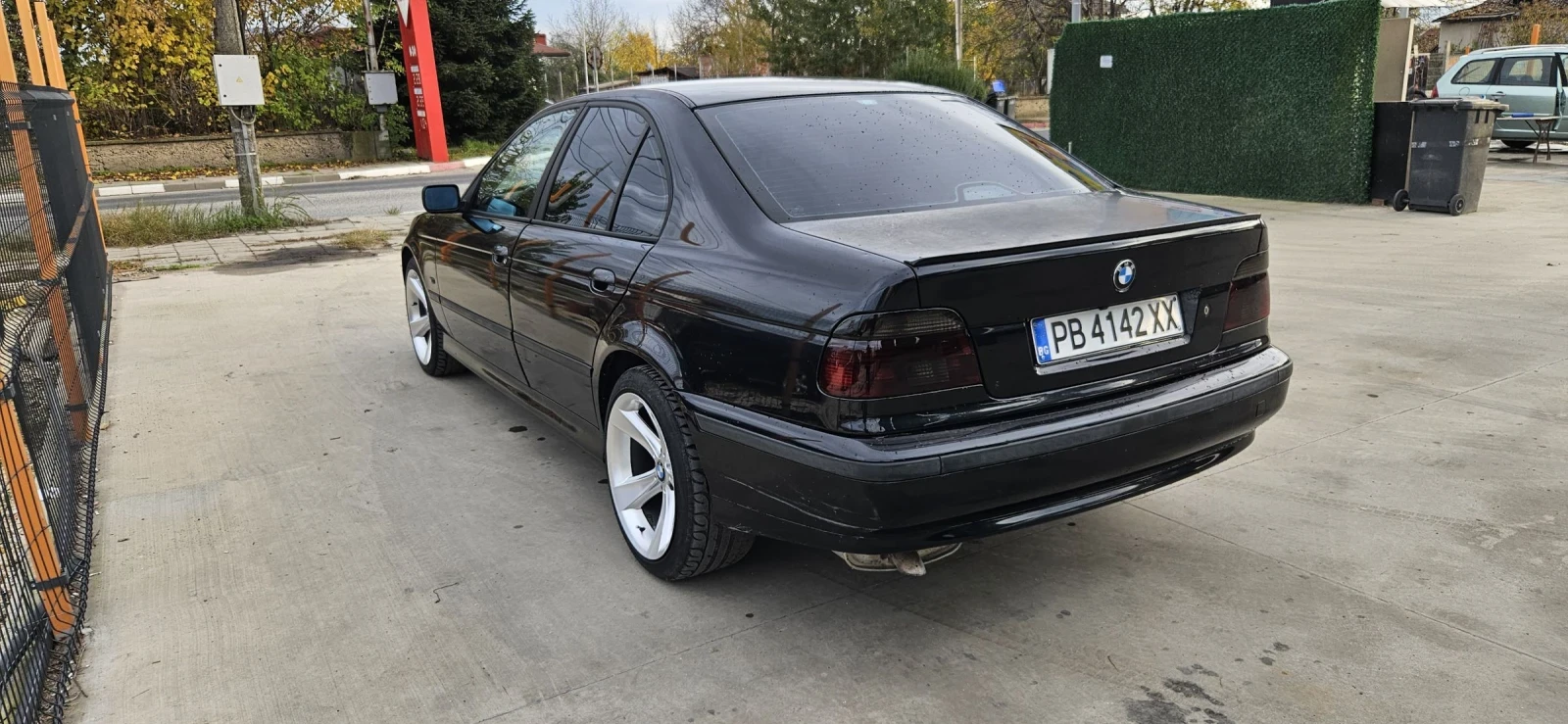 BMW 523  - изображение 4