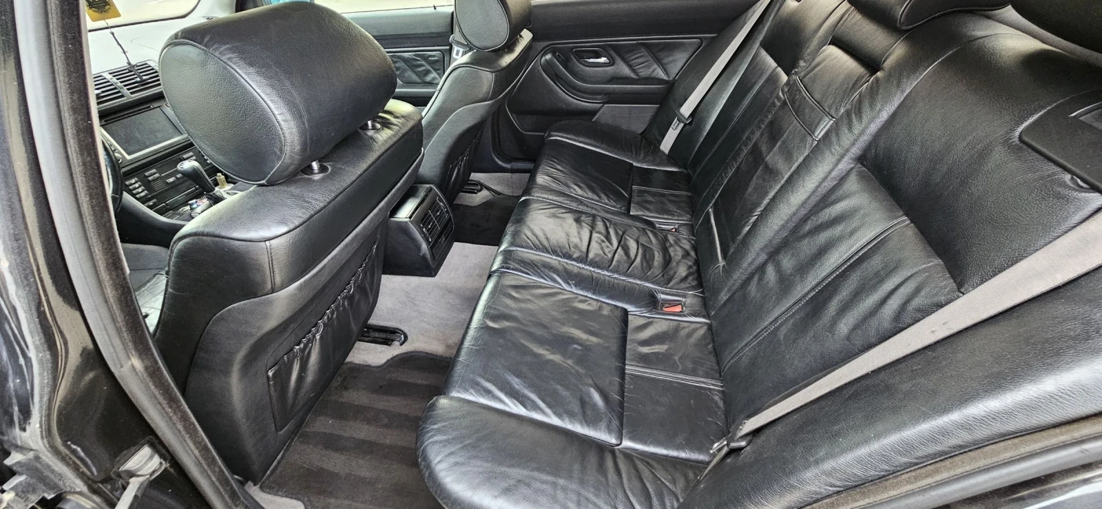 BMW 523  - изображение 7