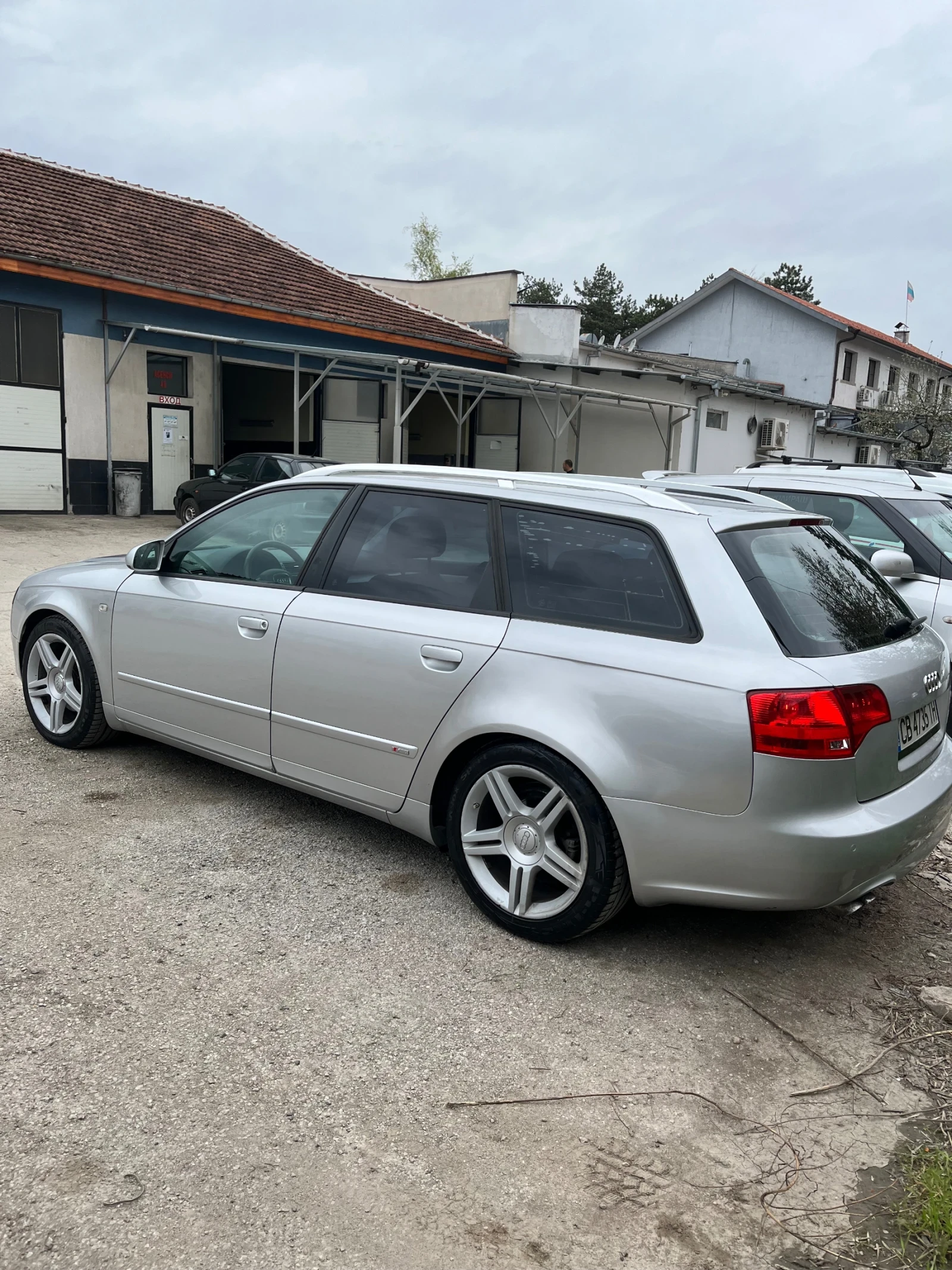Audi A4 2.0 TDI 140кс - изображение 2