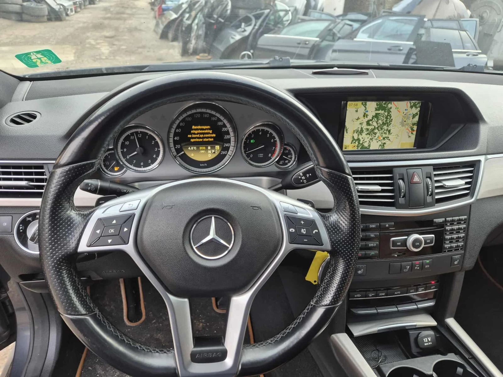 Mercedes-Benz E 350 7бр. М276 AIR MATIK - изображение 9