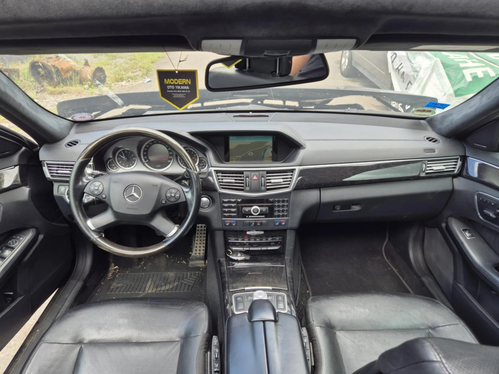 Mercedes-Benz E 350 7бр. М276 AIR MATIK - изображение 10