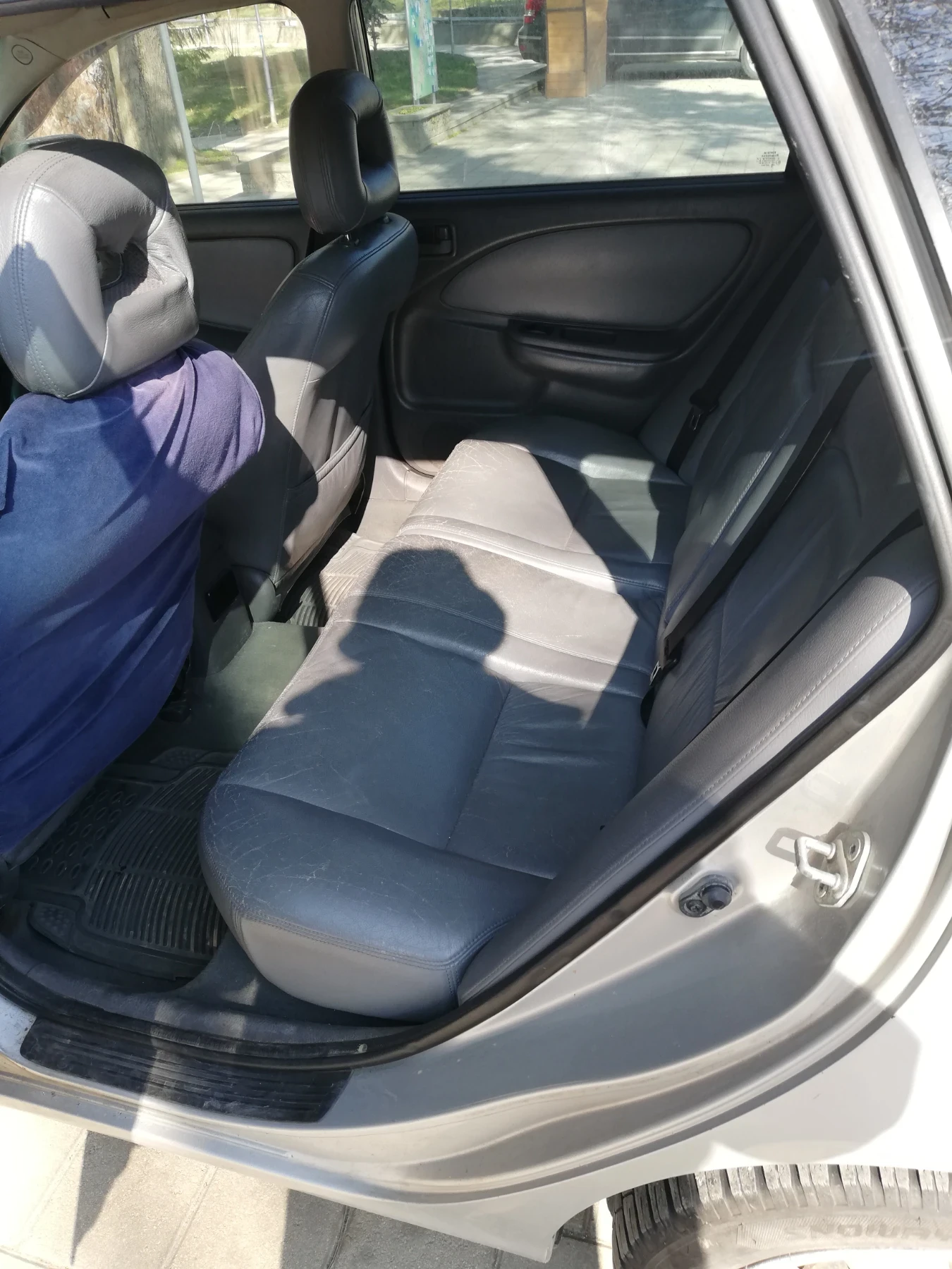 Toyota Avensis 1.6 , снимка 9 - Автомобили и джипове - 53753753