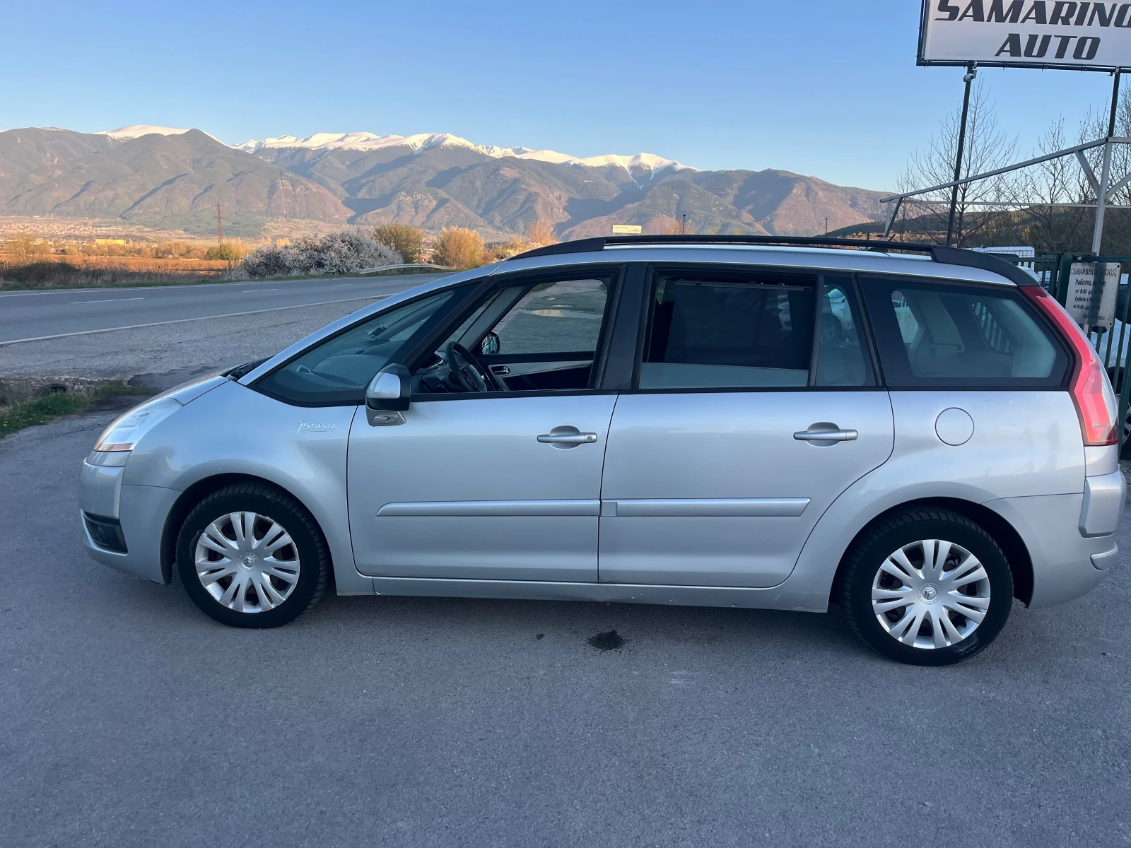 Citroen C4 Picasso C4 GRAND PICASSO 1.8 METAN, снимка 7 - Автомобили и джипове - 54140686