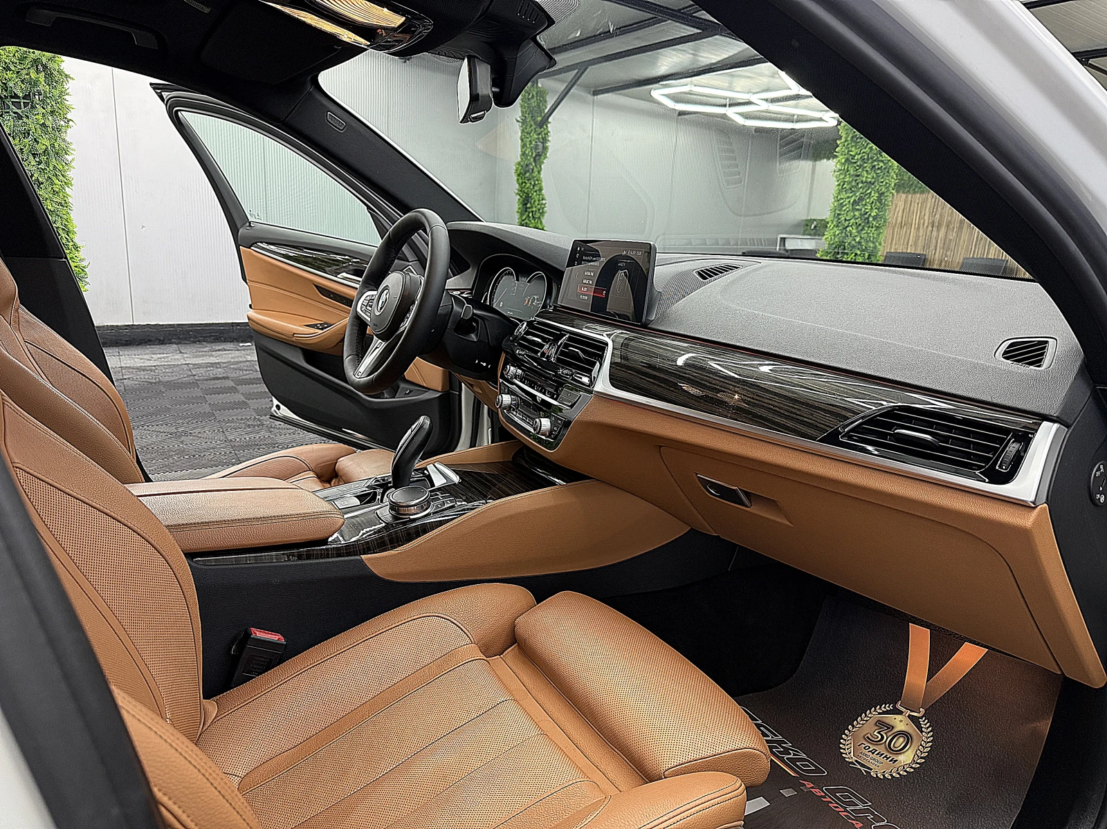 BMW 530 M-PAKET/Xdrive/������� ��������� �������� ������ | Mobile.bg � ����������� 10