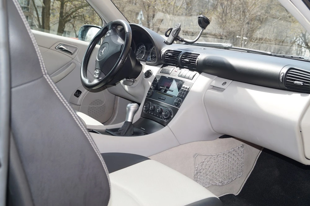 Mercedes-Benz C 200 W203, снимка 9 - Автомобили и джипове - 54223623