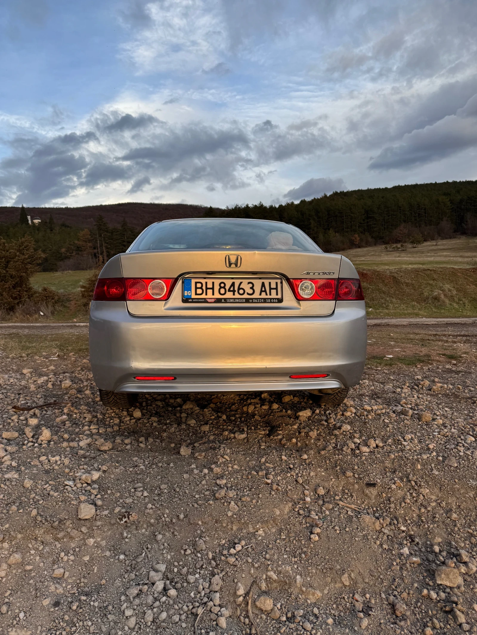 Honda Accord 2.2d, снимка 4 - Автомобили и джипове - 54311849