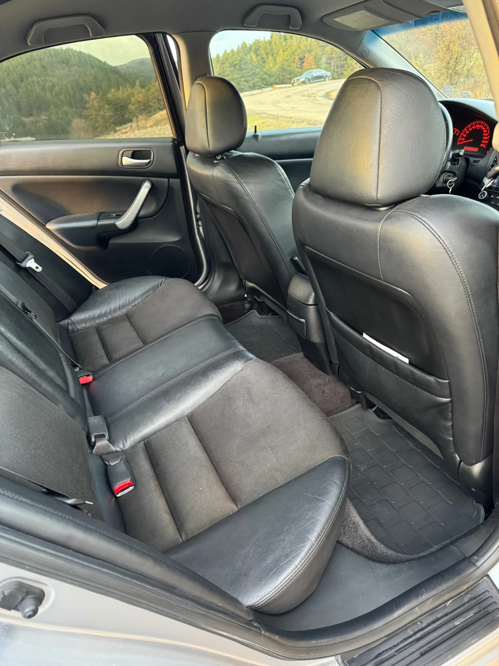 Honda Accord 2.2d, снимка 5 - Автомобили и джипове - 54311849